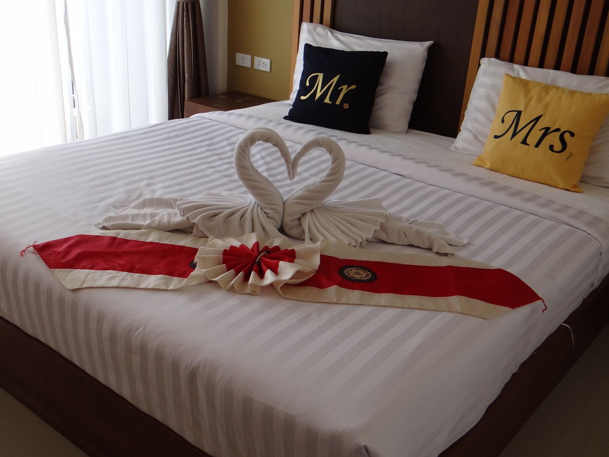 Tropical Sunset Hotel Patong Экстерьер фото