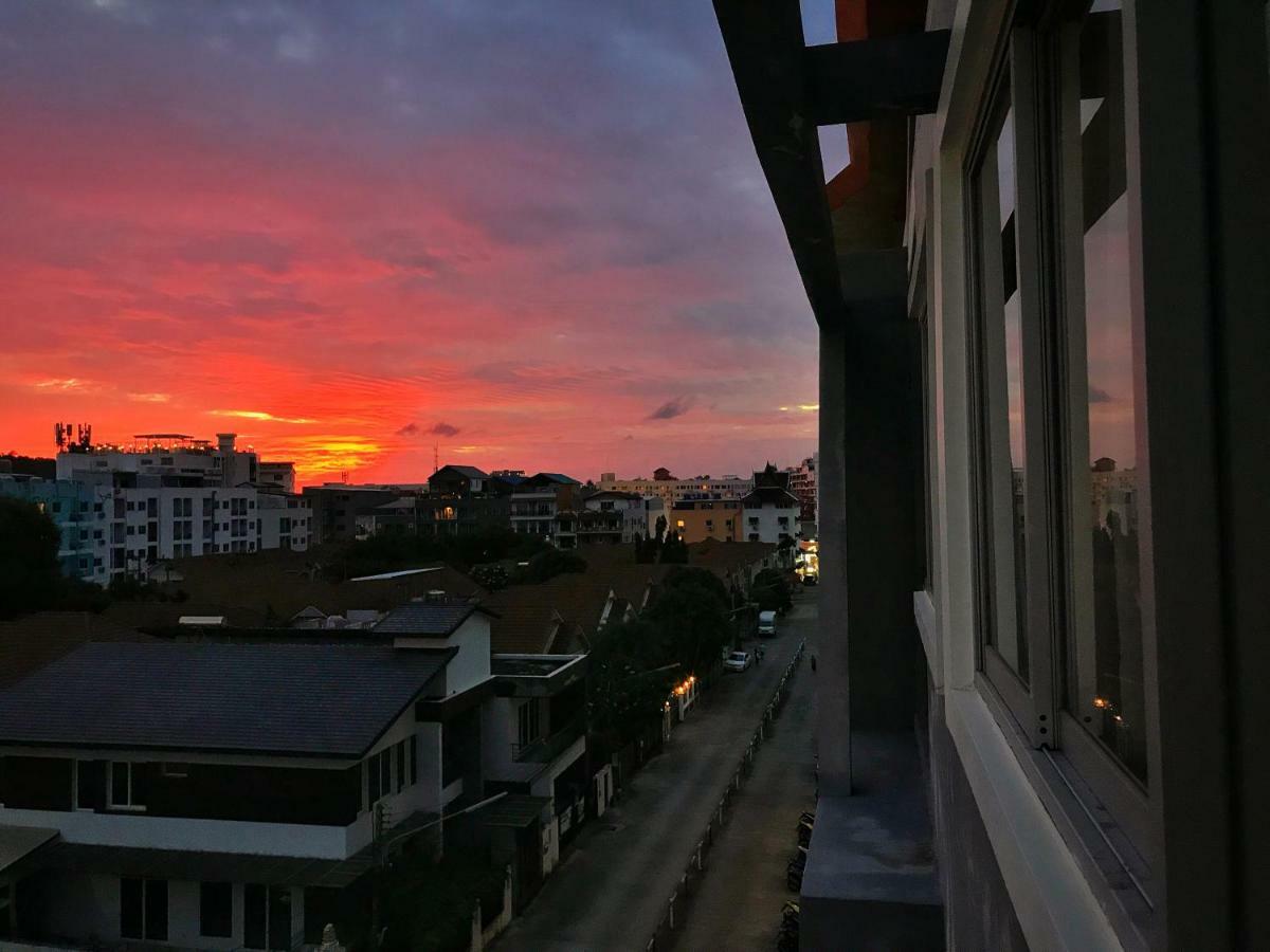 Tropical Sunset Hotel Patong Экстерьер фото