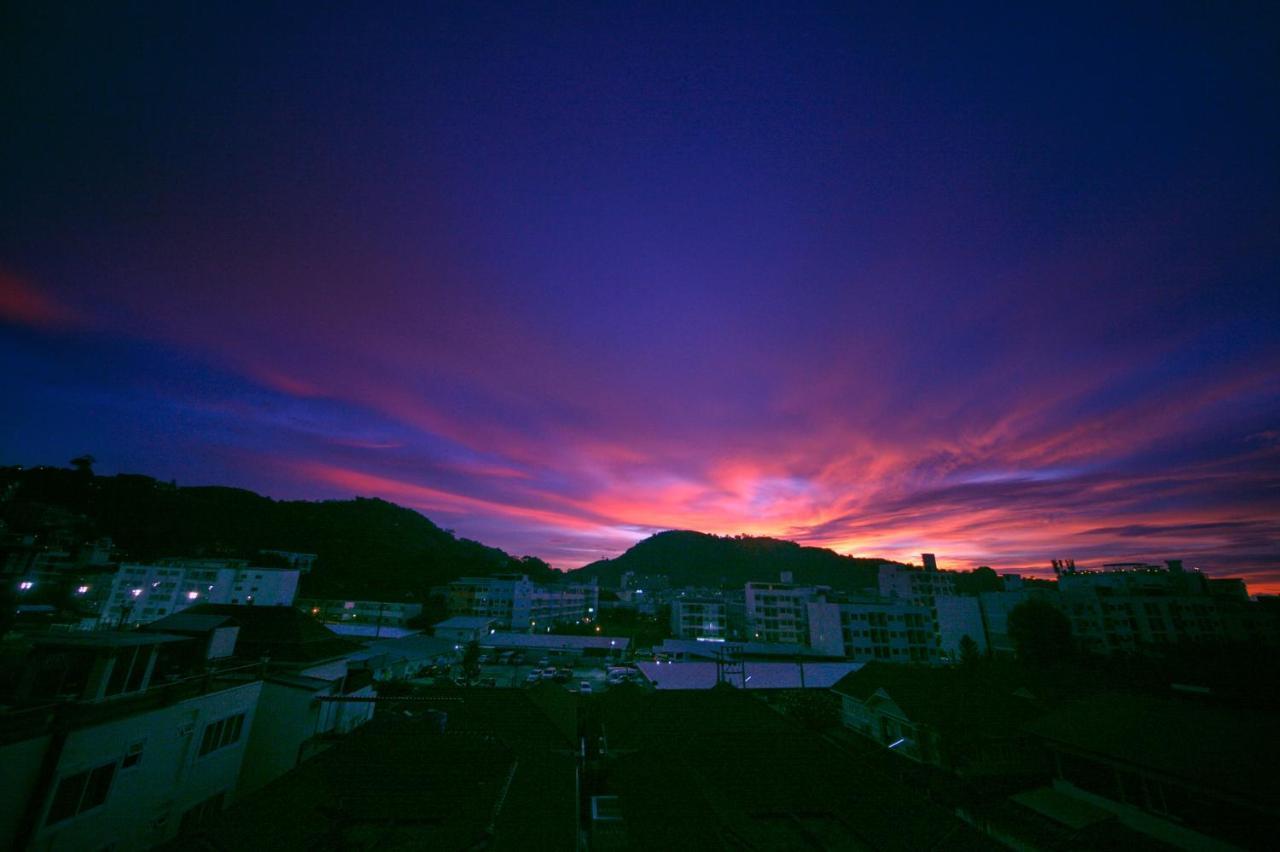 Tropical Sunset Hotel Patong Экстерьер фото